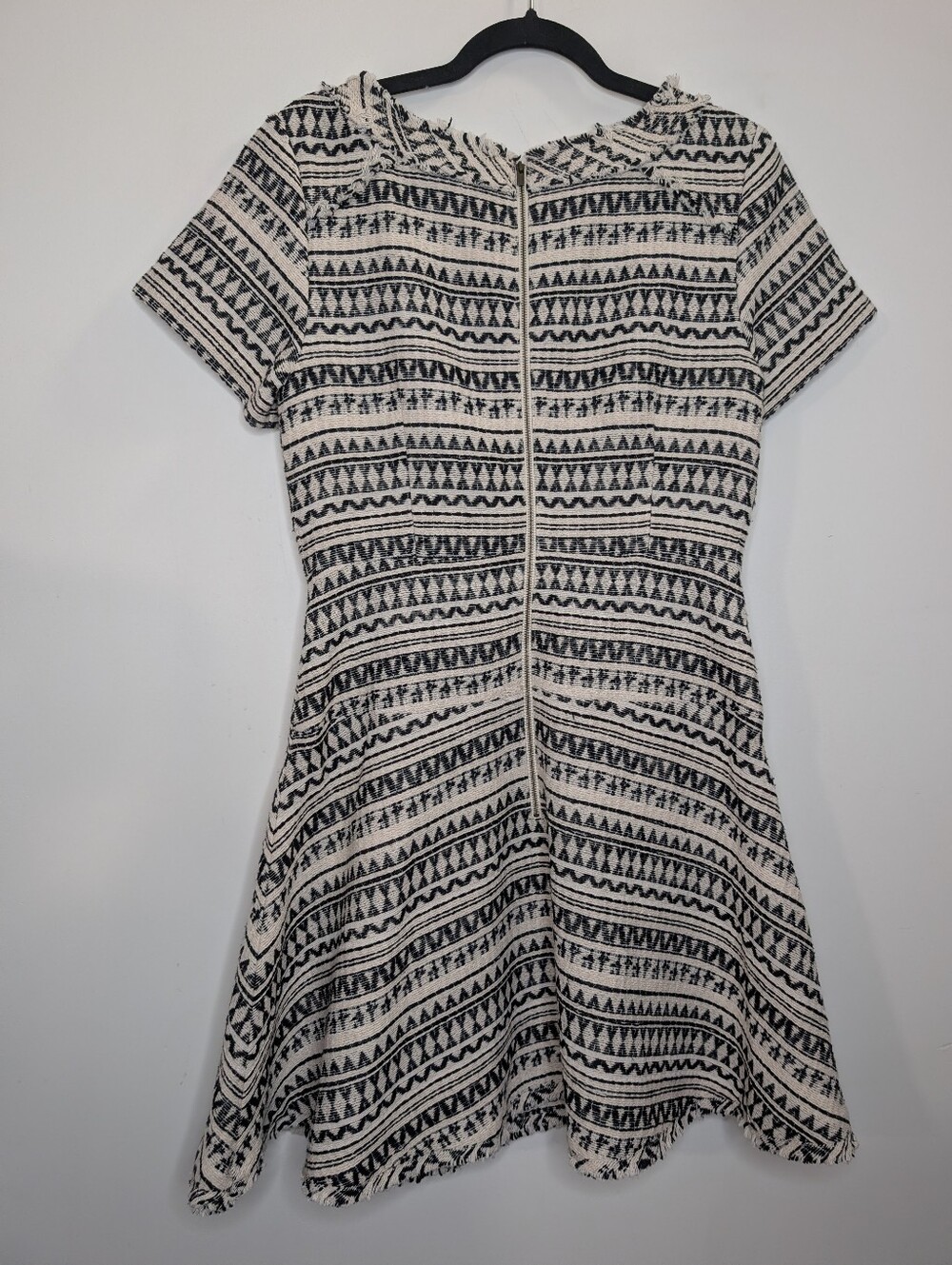 Banana Republic Textured Jacquard Fit & Flare Dress NWT • Size 8 • Cream & Black - Picture 8 of 8